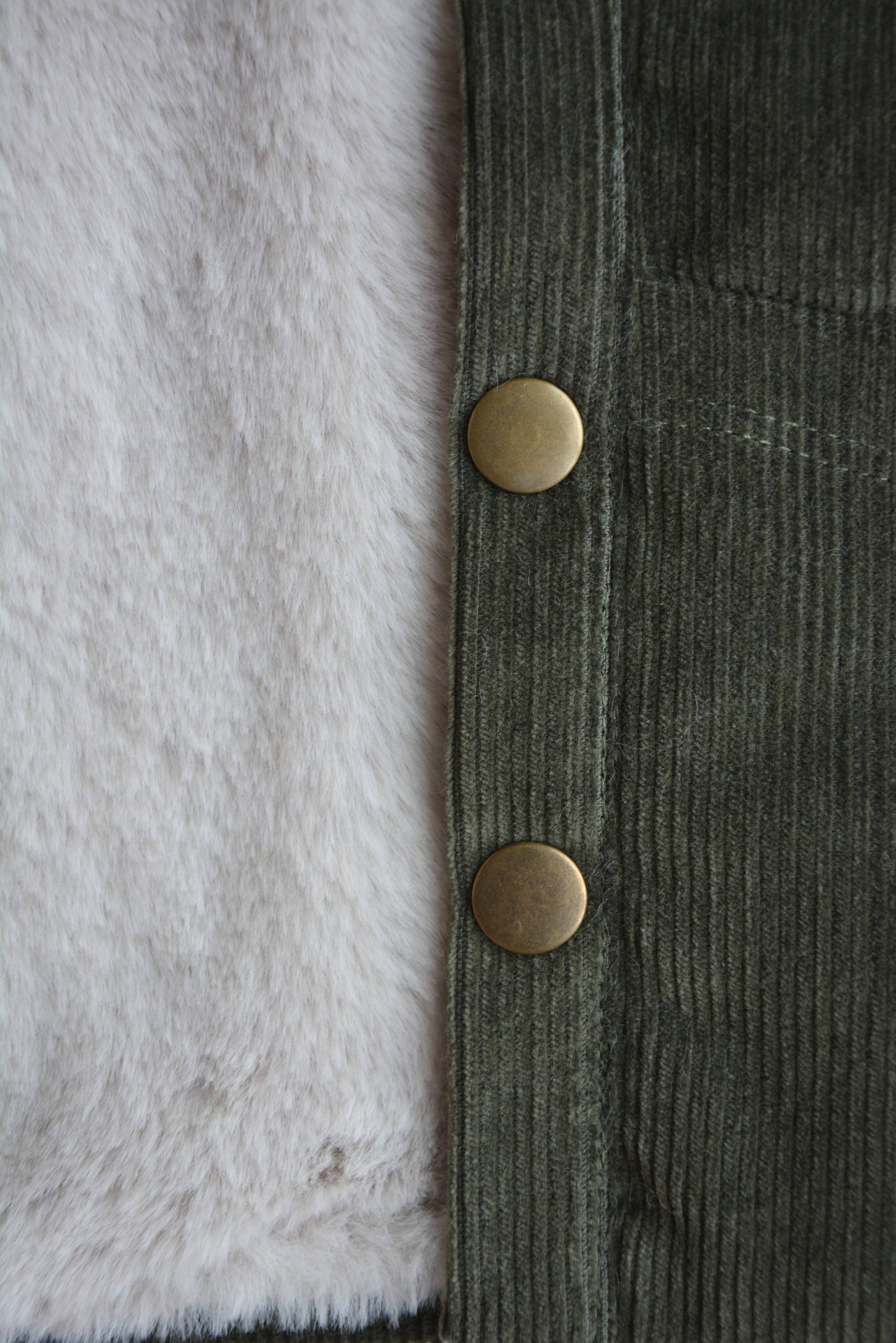 Baby / Kids Snap Buttoned Khaki Corduroy and Faux-fur Jacke