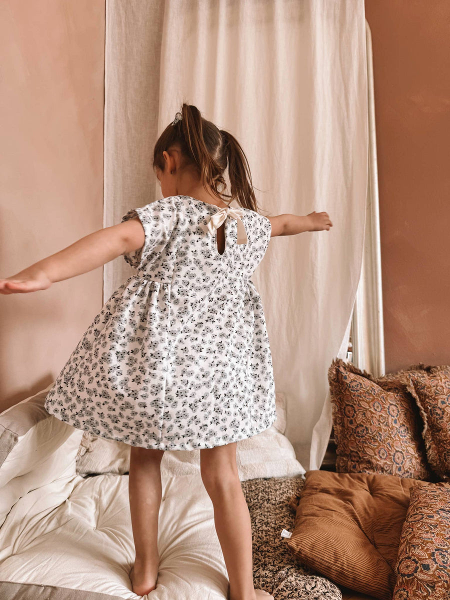 Malia linen dress / tiny flowers - ivory + light blue